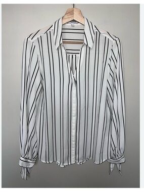 Express the portfolio shirt White Blouse with Black Vertical Stripes size small